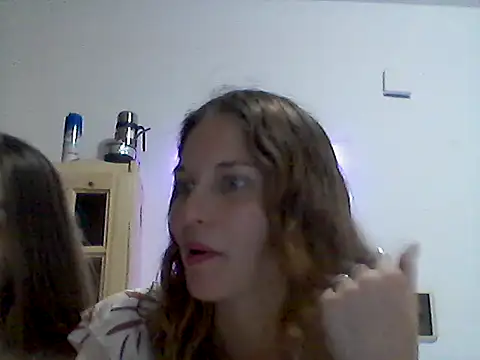Snapshot of Serafina- chatting on 02-13-26, 12:17 Serafina- online show from 02-13-26, 12:17