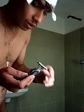 Snapshot of baby_22cm chatting on 02-16-26, 08:05 baby 22cm online show from 02-16-26, 08:05