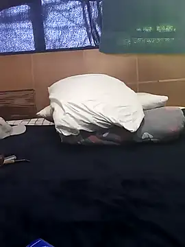 Snapshot of baby_22cm chatting on 02-20-26, 01:44 baby 22cm online show from 02-20-26, 01:44