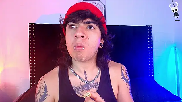 Snapshot of Axell_Kussh chatting on 02-24-26, 11:19 Axell Kussh online show from 02-24-26, 11:19