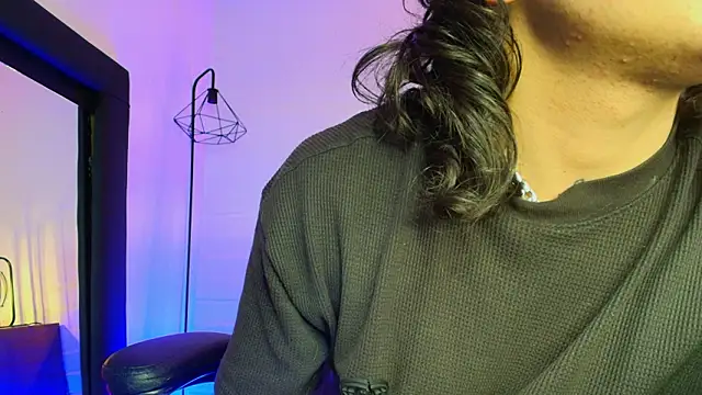 Axell Kussh online show from 03-21-26, 08:19