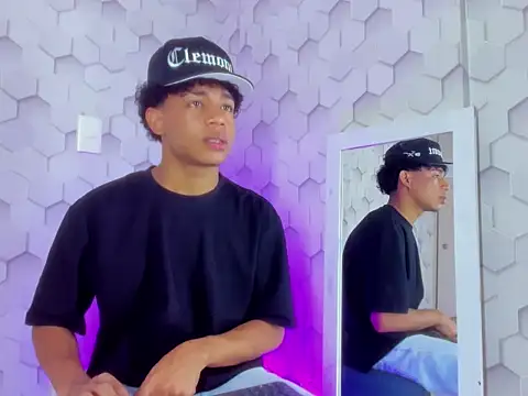 777 dmz  online show from 02-10-26, 01:32