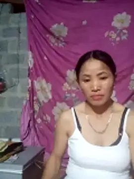 Snapshot of nhynhy11 chatting on 02-11-26, 02:55 nhynhy11 online show from 02-11-26, 02:55