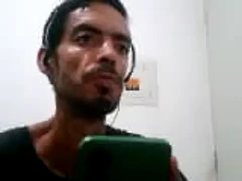 Snapshot of Swicth_love chatting on 02-17-26, 04:31 Swicth love online show from 02-17-26, 04:31