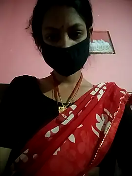 Snapshot of BIG_QWEEN_NO1 chatting on 02-21-26, 04:19 BIG QWEEN NO1 online show from 02-21-26, 04:19