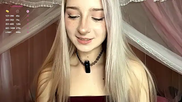 Snapshot of EvaQT chatting on 02-28-26, 08:26 EvaQT online show from 02-28-26, 08:26