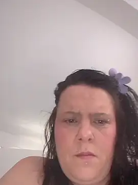 Snapshot of louisa36 chatting on 02-11-26, 09:47 louisa36 online show from 02-11-26, 09:47