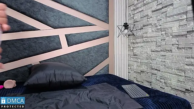 Snapshot of sandra_rey_ chatting on 02-25-26, 07:01 sandra rey online show from 02-25-26, 07:01