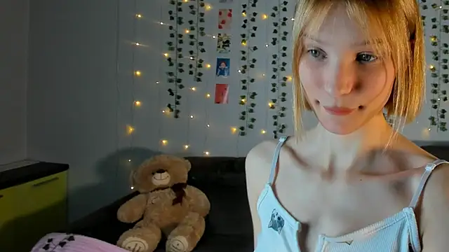 Kiracute18 online show from 02-22-26, 09:35