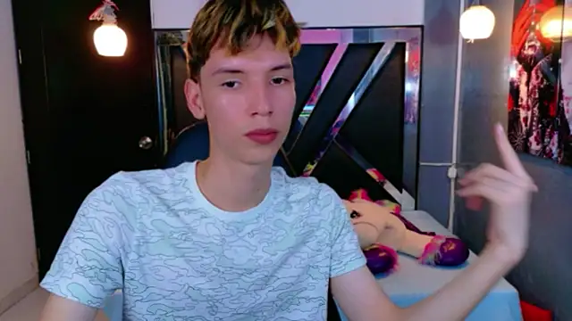 Snapshot of Liam_Green1 chatting on 02-27-26, 07:47 Liam Green1 online show from 02-27-26, 07:47