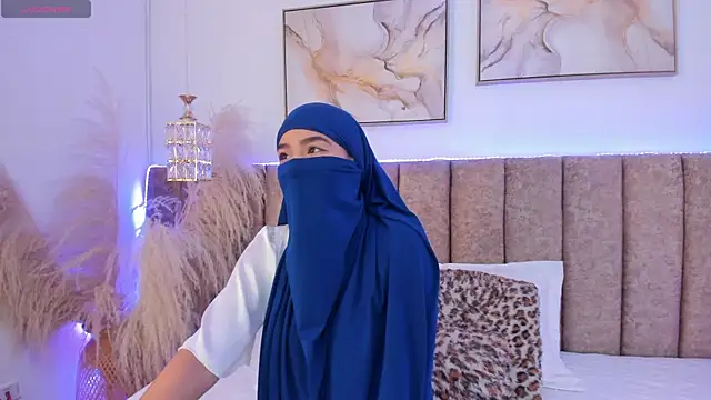 Yaasmin  online show from 02-12-26, 07:42