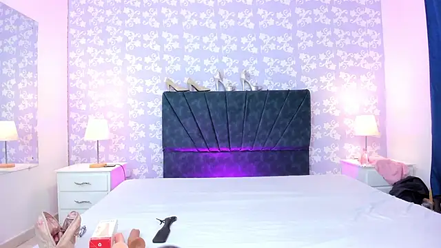 Snapshot of _MilaRose_ chatting on 02-25-26, 07:23 MilaRose online show from 02-25-26, 07:23