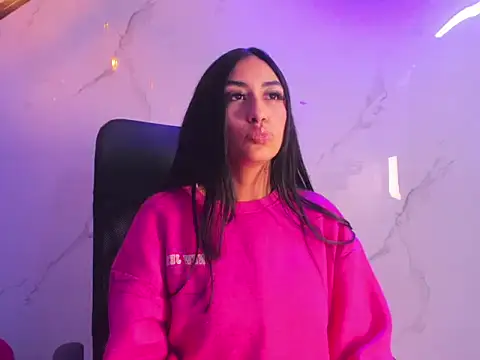 TiffanyDream8 online show from 02-18-26, 09:44