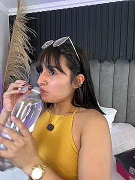 Nanda vixen  online show from 02-13-26, 09:00