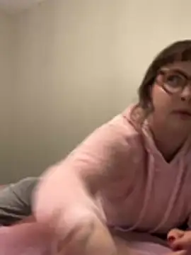 Snapshot of bunnionline chatting on 02-08-26, 06:28 bunnionline online show from 02-08-26, 06:28