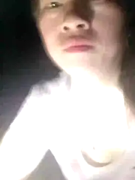 Snapshot of Nhoccon90 chatting on 02-20-26, 01:22 Nhoccon90 online show from 02-20-26, 01:22