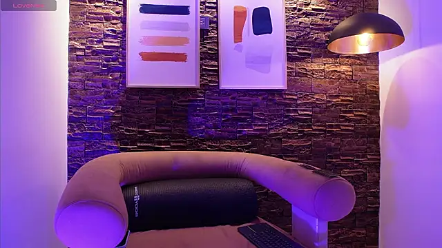 Snapshot of Celeste_Cole chatting on 02-20-26, 11:54 Celeste Cole online show from 02-20-26, 11:54