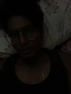 Snapshot of chennai_sexyboy chatting on 02-12-26, 07:47 chennai sexyboy online show from 02-12-26, 07:47