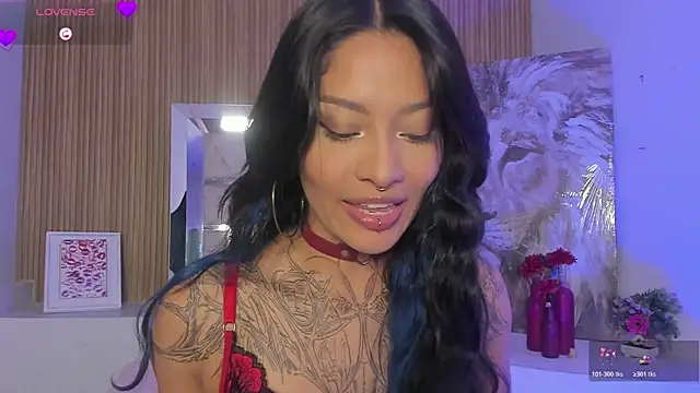 Snapshot of NicoleMonet1 chatting on 02-13-26, 10:28 NicoleMonet1 online show from 02-13-26, 10:28