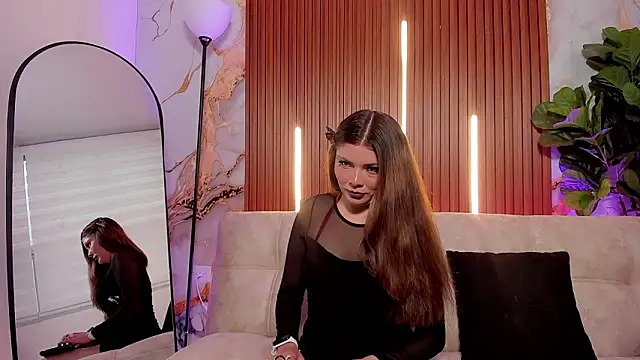 Snapshot of Scarlett_Raven_ chatting on 02-09-26, 03:05 Scarlett Raven online show from 02-09-26, 03:05