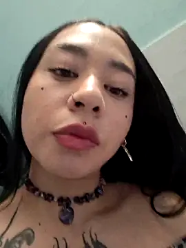 Snapshot of Zafira_glow chatting on 02-08-26, 06:33 Zafira glow online show from 02-08-26, 06:33