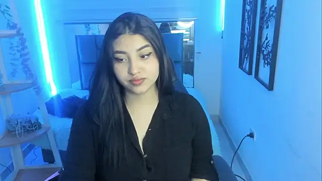 Snapshot of bloom_winxx chatting on 02-10-26, 02:48 bloom winxx online show from 02-10-26, 02:48