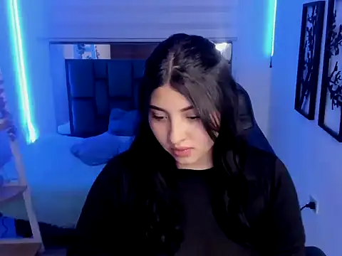 Snapshot of bloom_winxx chatting on 02-13-26, 03:02 bloom winxx online show from 02-13-26, 03:02