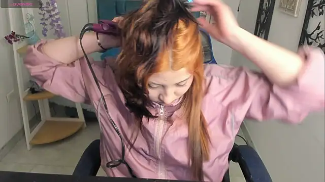 Snapshot of bloom_winxx chatting on 02-27-26, 04:01 bloom winxx online show from 02-27-26, 04:01