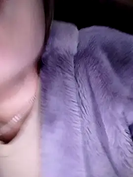 Snapshot of Yiyoongg chatting on 02-13-26, 12:34 Yiyoongg online show from 02-13-26, 12:34