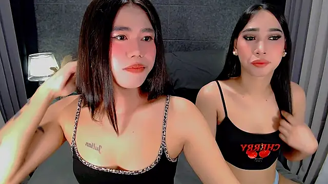 Snapshot of saphira_fucks chatting on 02-23-26, 06:38 saphira fucks online show from 02-23-26, 06:38