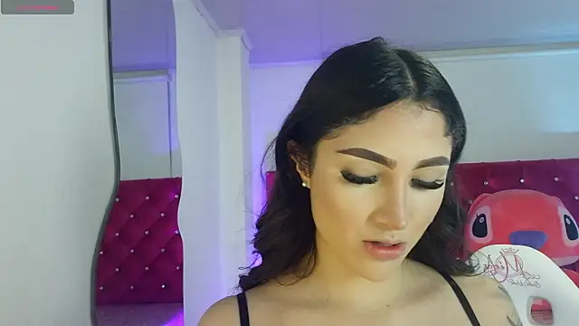 Snapshot of babyy_nicols_m chatting on 02-21-26, 11:11 babyy nicols m online show from 02-21-26, 11:11