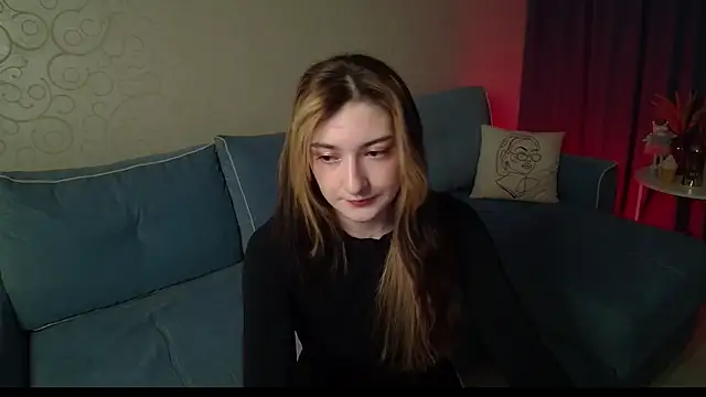 RosieGloom online show from 02-15-26, 06:04