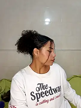 BrianaSweetxxx online show from 02-14-26, 04:31