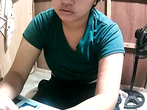 Cloudette 17 online show from 02-14-26, 03:36