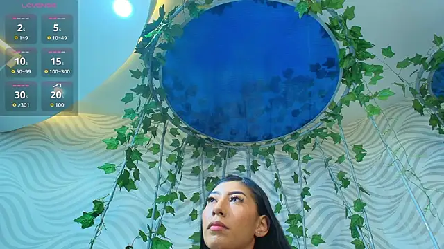 Snapshot of sophieBlair_ chatting on 02-21-26, 07:15 sophieBlair online show from 02-21-26, 07:15