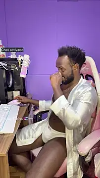 Snapshot of Ebanhot chatting on 02-18-26, 02:40 Ebanhot online show from 02-18-26, 02:40