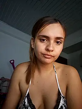 Snapshot of alice_ks chatting on 02-20-26, 04:20 alice ks online show from 02-20-26, 04:20