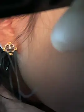 Snapshot of AYW-217 chatting on 02-11-26, 11:04 AYW-217 online show from 02-11-26, 11:04