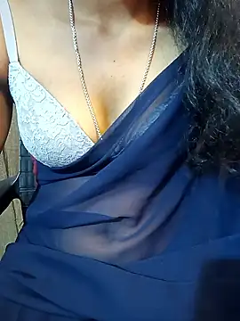 Snapshot of manu_sexy_ chatting on 02-20-26, 01:11 manu sexy online show from 02-20-26, 01:11