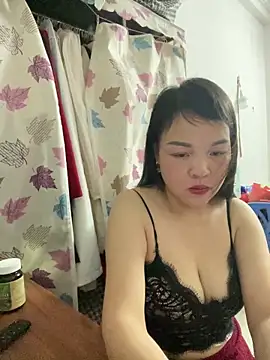 Strawberry-wet online show from 03-26-26, 06:19