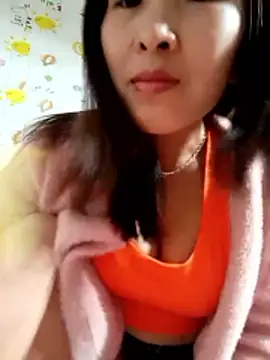 Snapshot of Ella_lee18 chatting on 02-18-26, 02:51 Ella lee18 online show from 02-18-26, 02:51