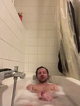 DeN strip online show from 02-12-26, 05:30