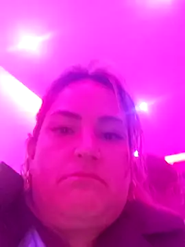 Julia2027 online show from 02-24-26, 02:20