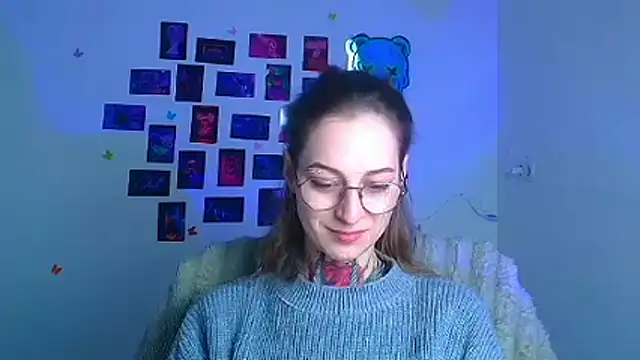 Snapshot of Esmi_Winter chatting on 03-03-26, 06:19 Esmi Winter online show from 03-03-26, 06:19