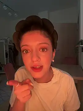 Snapshot of ValeriaVenom chatting on 02-22-26, 07:51 ValeriaVenom online show from 02-22-26, 07:51