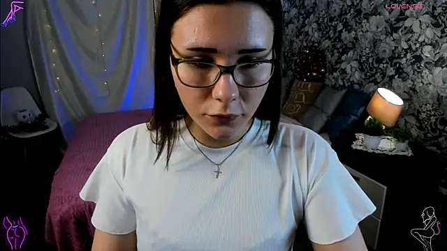 Coraline kitty online show from 02-13-26, 08:54