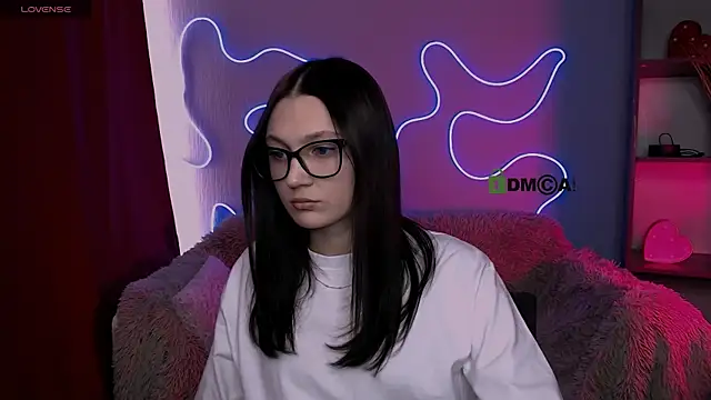 Snapshot of elani_grey chatting on 03-02-26, 11:39 elani grey online show from 03-02-26, 11:39