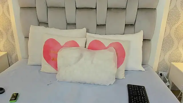 Snapshot of keiira_foxxx chatting on 02-26-26, 11:31 keiira foxxx online show from 02-26-26, 11:31