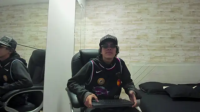 Jordi Cooper online show from 02-26-26, 07:46