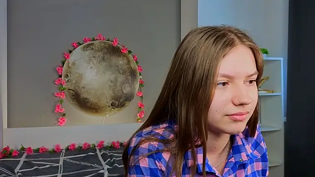 SavannaBomer online show from 02-16-26, 06:20